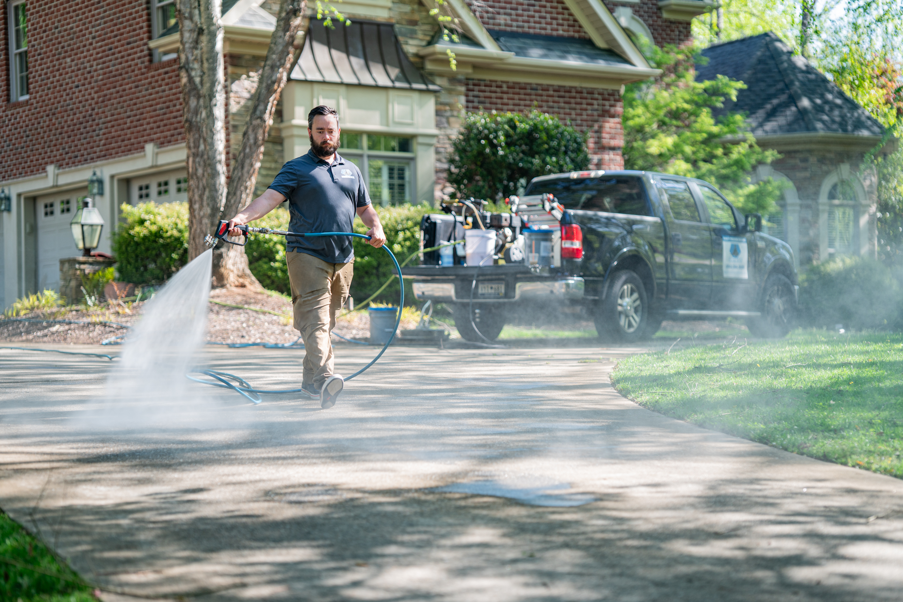 Introductory image to website behind CTA